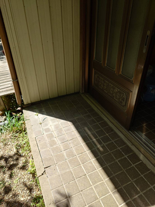 玄関前のアフター