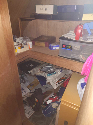 階段下収納のビフォア