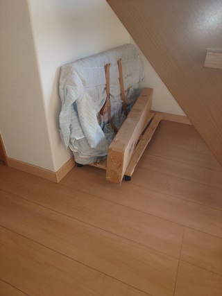 階段下のビフォア