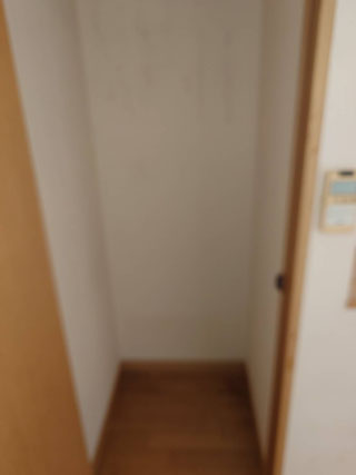 玄関横の物入のビフォアアフター