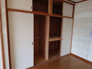 2階部屋5押し入のビフォアアフター