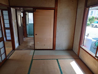 家財を撤去した和室