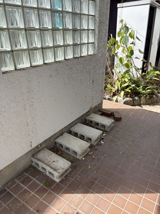 収納家具を撤去した屋外スペース